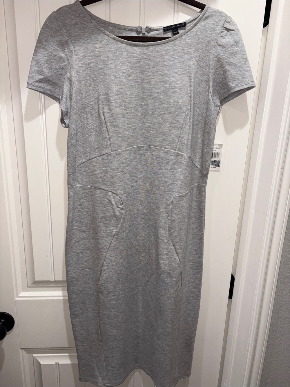 Signature Studio Light Gray Short-Sleeve Midi Dress